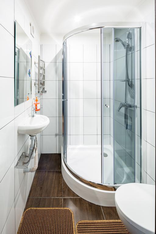 לבוב Apartment On Khmelnytskogo Street מראה חיצוני תמונה
